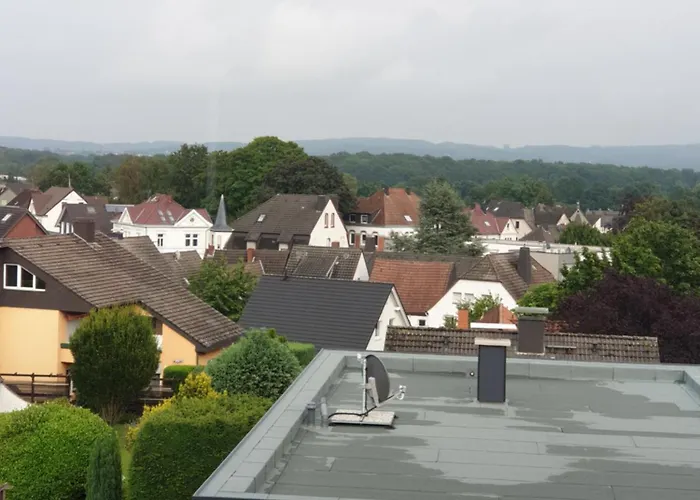 Ferienwohnung- Helena 아파트 슈베르테